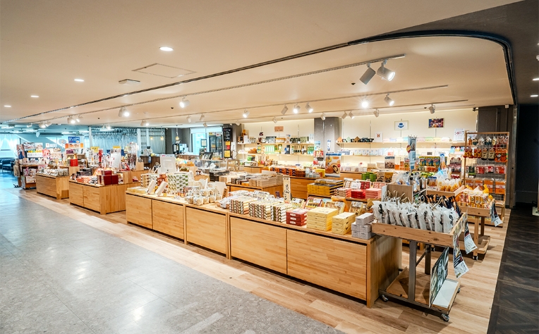 お土産処 ルナ・マルシェ（6F）